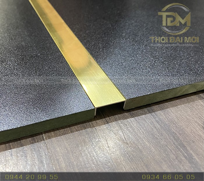 Phối hợp nẹp nhôm chữ U với các vật liệu khác trong trang trí nội thất