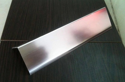 Công dụng và phân loại nẹp inox L