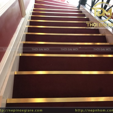 NẸP ĐỒNG CHỐNG TRƯỢT CẦU THANG L